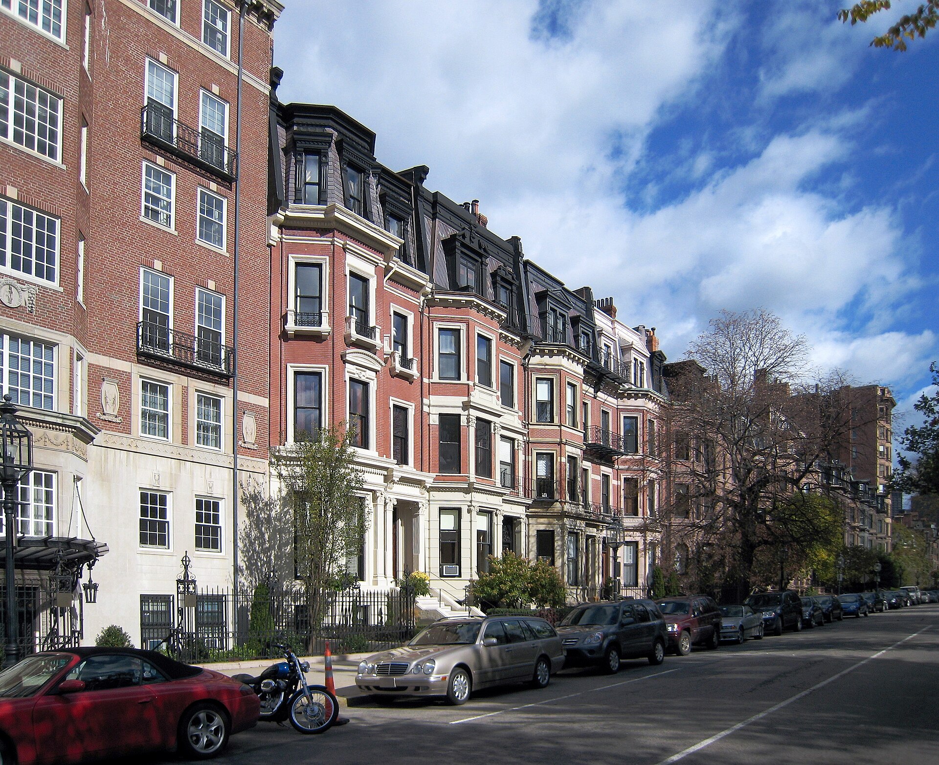 Row houses on Commonwealth Avenue, Back Bay