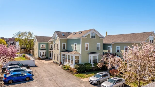 121 E Cottage St # 4, Boston MA 02125 - Preview 2