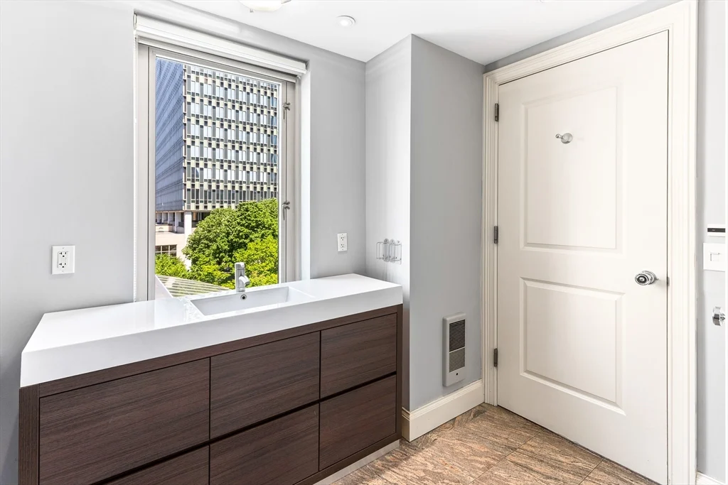 100 Belvidere St # 4C, Boston MA 02116 - Photo 11