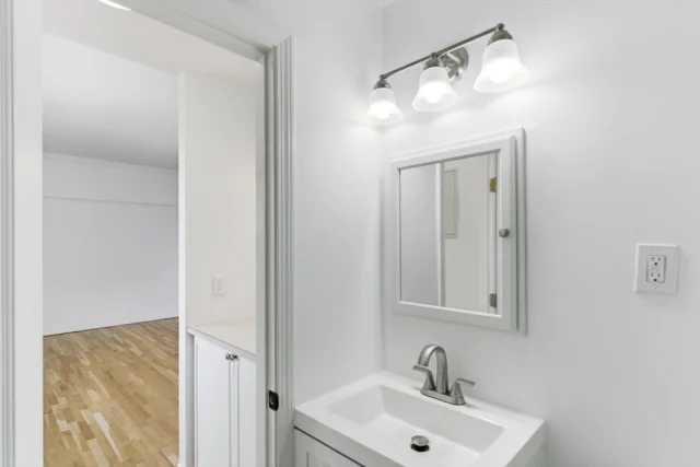 6 Whittier Place # 17D, Boston MA 02114 - Preview 22