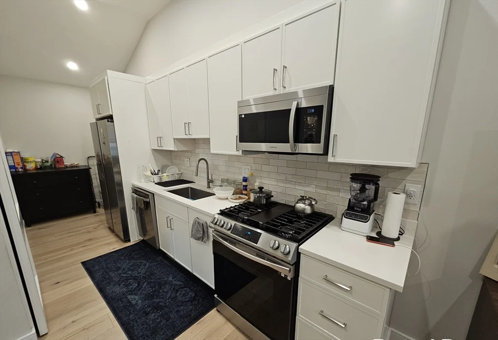 9 Everett # 6, Boston MA 02134 - Photo 4