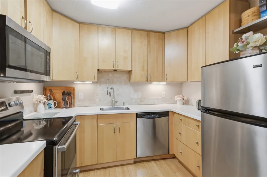 14 Concord Avenue # 102, Cambridge MA 02138 - Photo 11