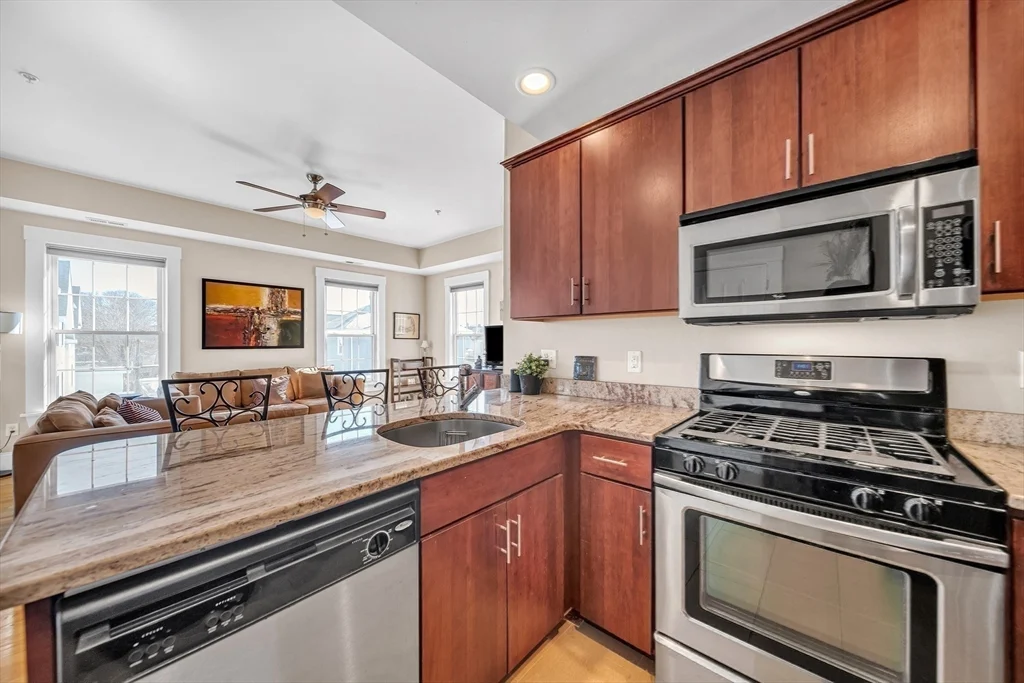 121 E Cottage St # 4, Boston MA 02125 - Photo 18