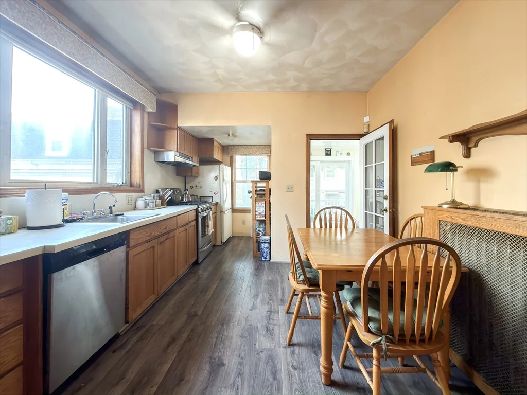 29 Wigglesworth St, Somerville MA 02145 - Photo 6