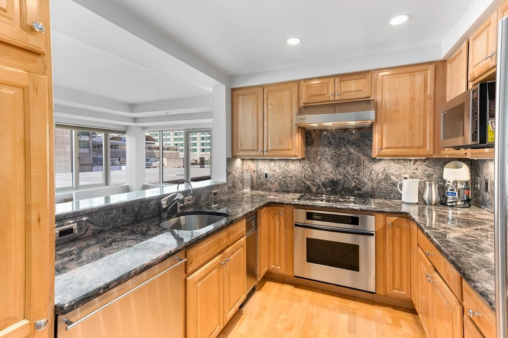 100 Belvidere St # 4C, Boston MA 02116 - Photo 5