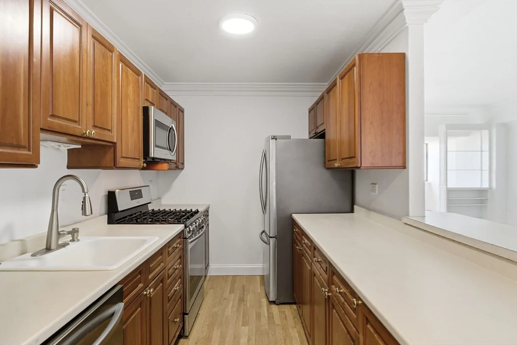6 Whittier Place # 17D, Boston MA 02114 - Photo 17