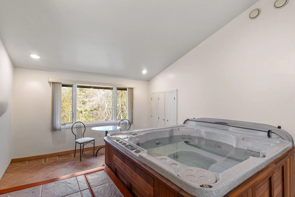 16 Wadsworth Ln, Dartmouth MA 02748 - Photo 15