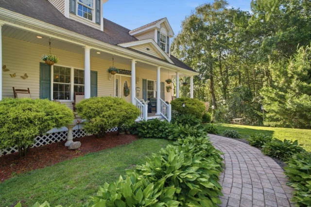 33 Park Terrace, Dracut MA 01826 - Preview 3