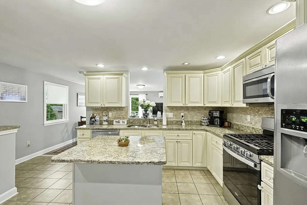 58 Wedgewood Dr, Holliston MA 01746 - Photo 22