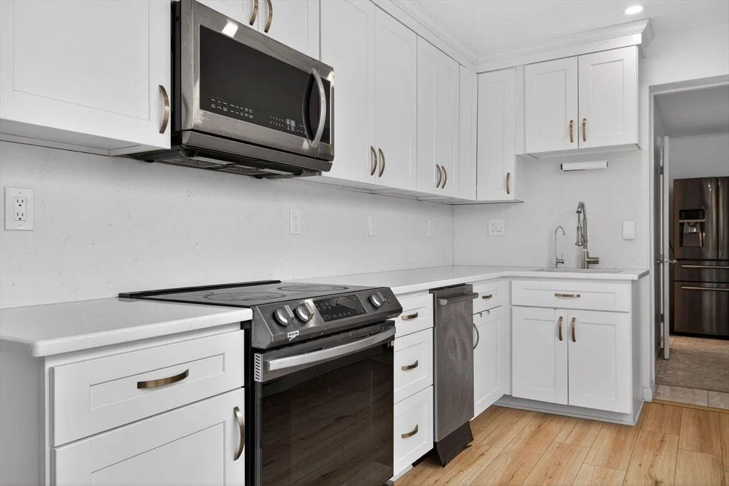 3 Hawthorne Street, Malden MA 02148 - Photo 20