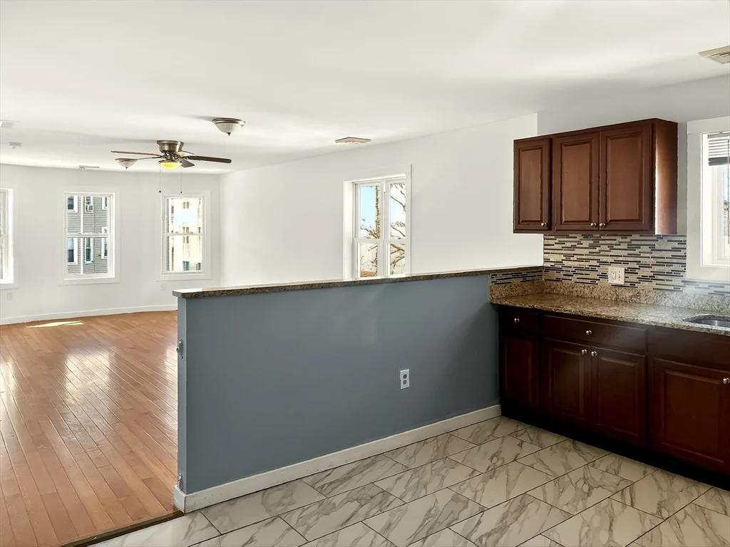 247 Pilgrim Ave # 3, Worcester MA 01604 - Photo 4