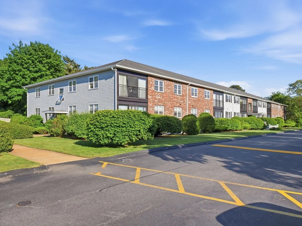 12 Candlewood Ln # 1, Dennis MA 02639 - Photo 3
