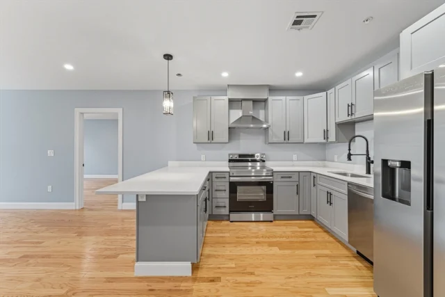 585 Washington St, Quincy MA 02169 - Preview 2