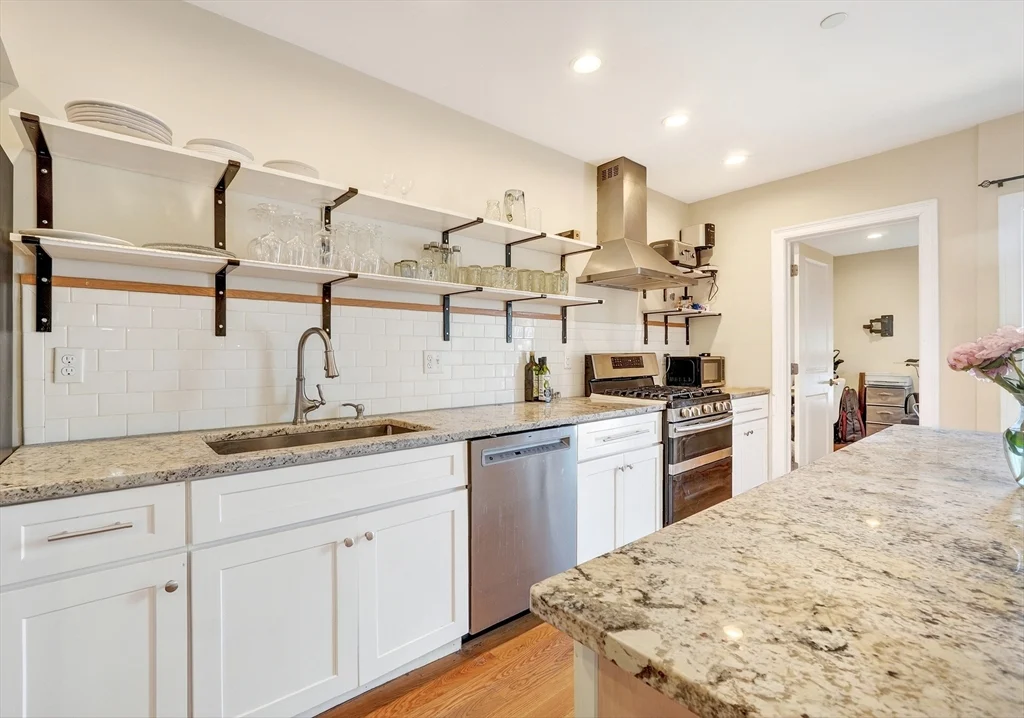 756 E Fifth St # 2, Boston MA 02127 - Photo 6