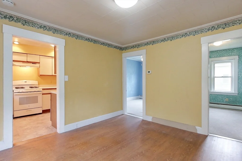 321 Main St, Townsend MA 01469 - Photo 9