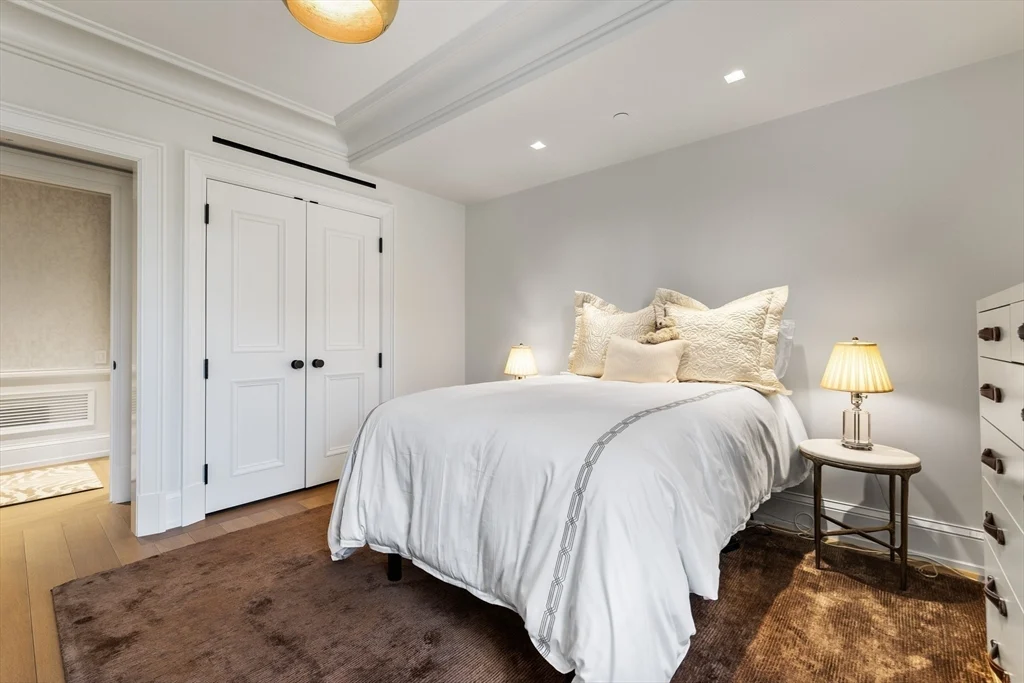 25 Beacon Street # 4, Boston MA 02108 - Photo 30