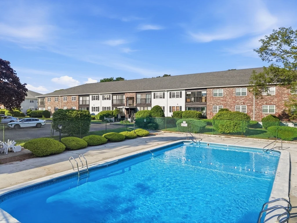 12 Candlewood Ln # 1, Dennis MA 02639 - Photo 5