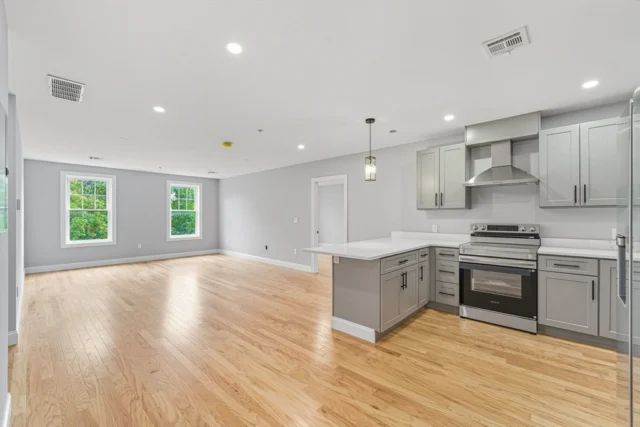 585 Washington St, Quincy MA 02169 - Preview 5