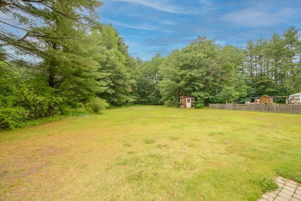 321 Main St, Townsend MA 01469 - Photo 27