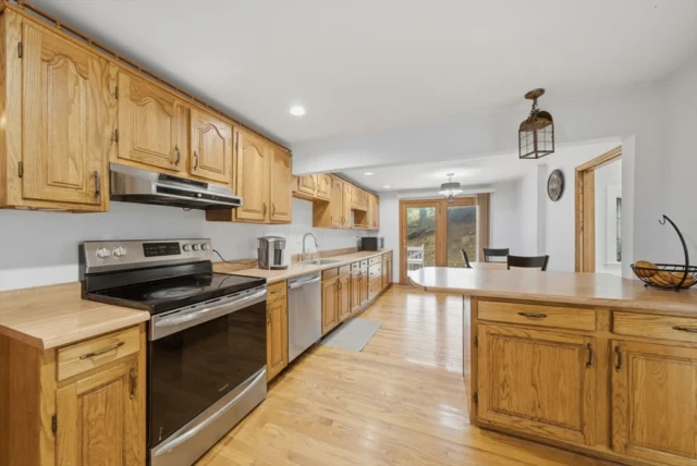 165-R Green Street, Stoneham MA 02180 - Preview 4