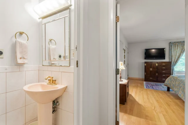 16 Wadsworth Ln, Dartmouth MA 02748 - Preview 10