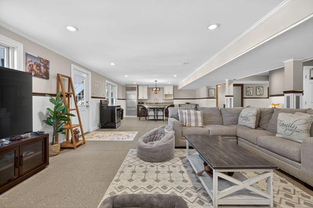 259 Lynch Ave, Somerset MA 02726 - Photo 29