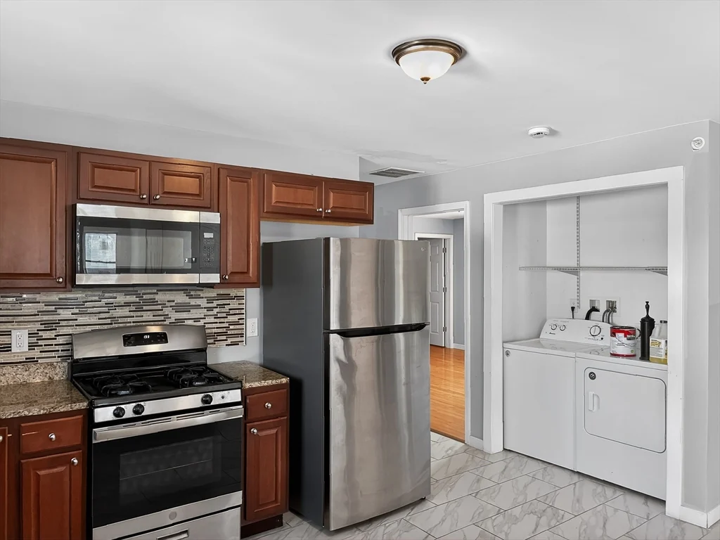 247 Pilgrim Ave # 3, Worcester MA 01604 - Photo 16