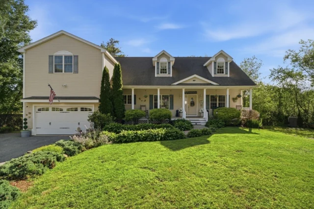 33 Park Terrace, Dracut MA 01826 - Preview 1