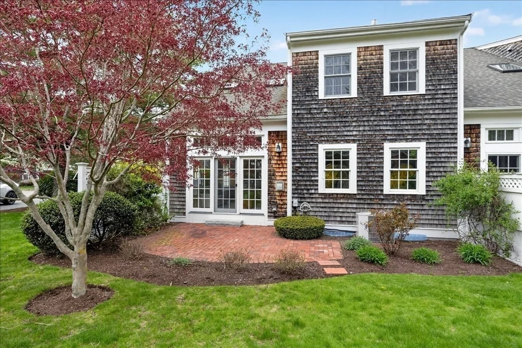 14 Whiting Lane # 14, Hingham MA 02043 - Photo 5