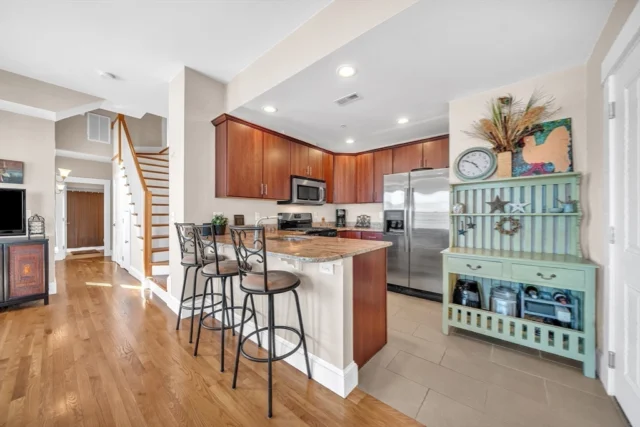 121 E Cottage St # 4, Boston MA 02125 - Preview 16