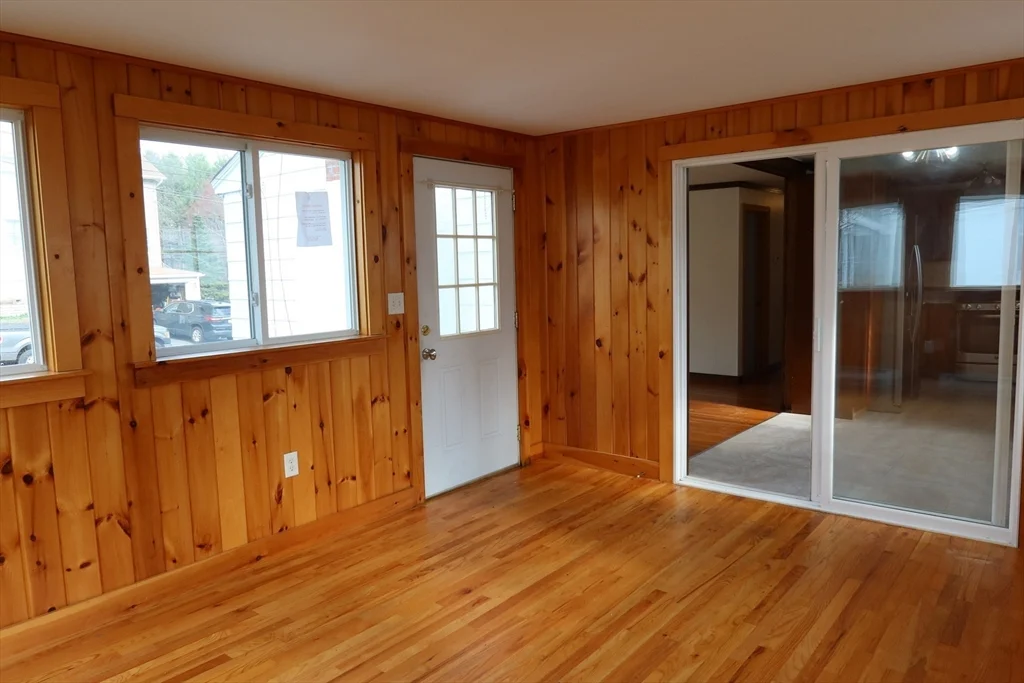 31 Mohawk, Burlington MA 01803 - Photo 9
