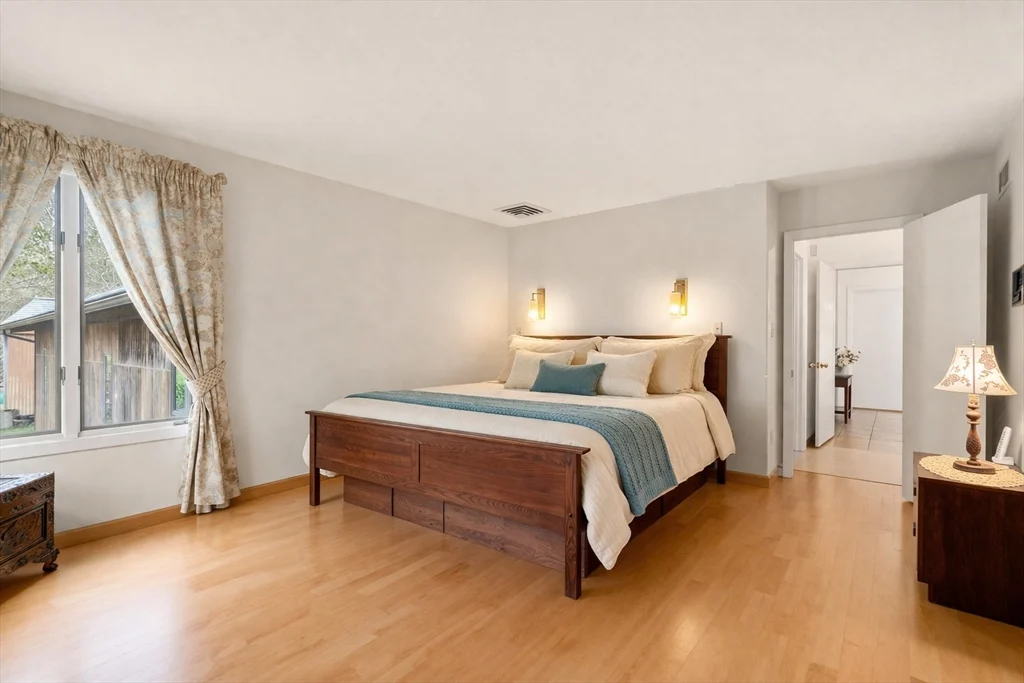 16 Wadsworth Ln, Dartmouth MA 02748 - Photo 12