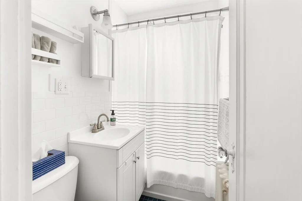 42 Linnaean Street # 2, Cambridge MA 02138 - Photo 7