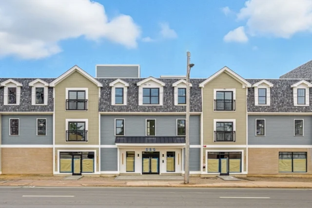 585 Washington St, Quincy MA 02169 - Preview 1