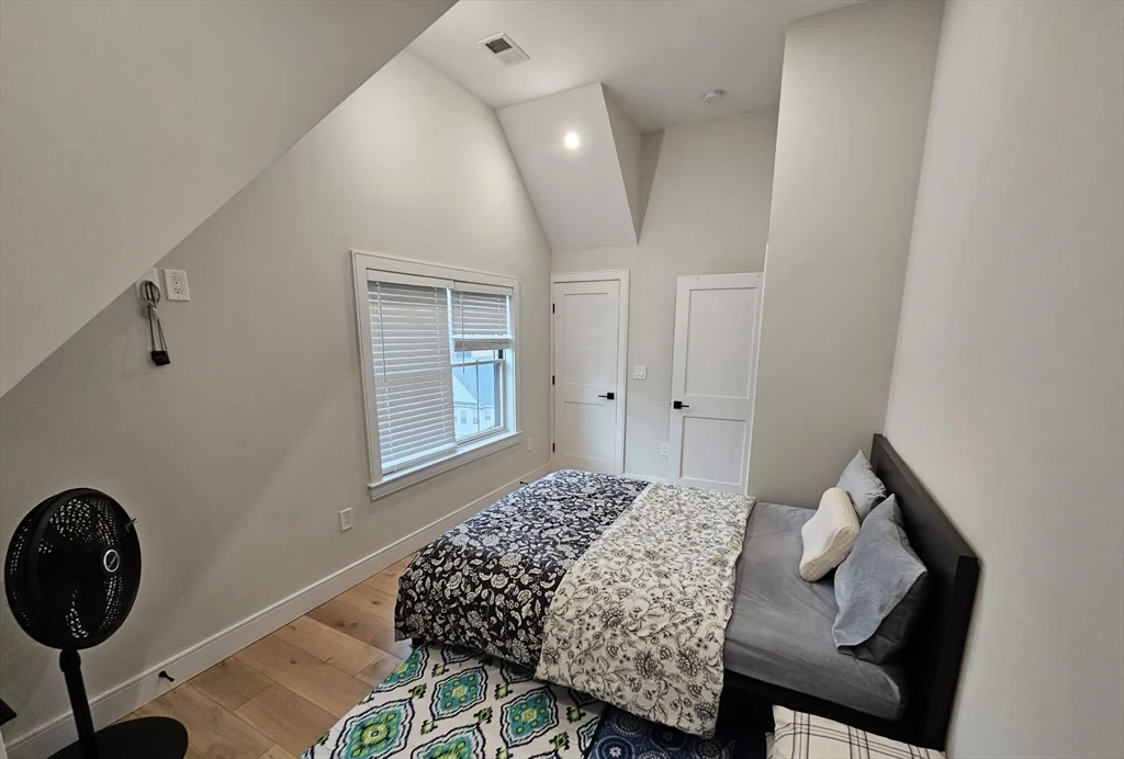 9 Everett # 6, Boston MA 02134 - Photo 2
