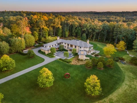 9 Atlas Lane