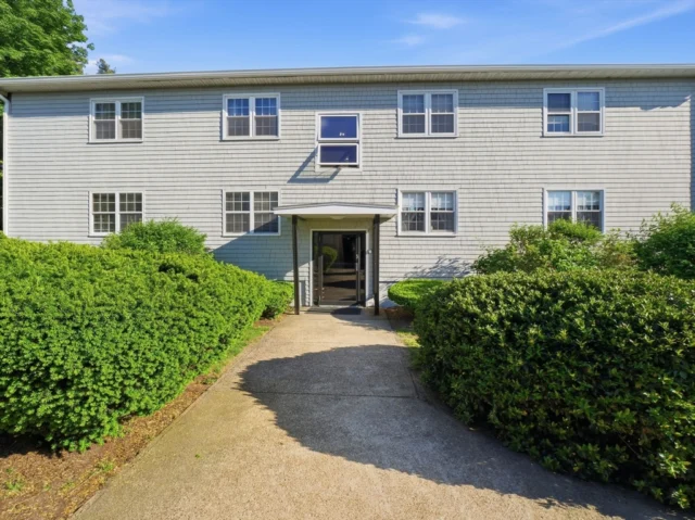 12 Candlewood Ln # 1, Dennis MA 02639 - Preview 4