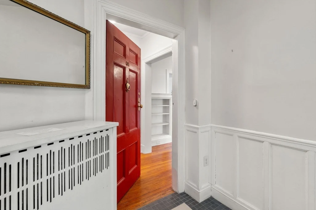 986 Memorial Drive # 104, Cambridge MA 02138 - Photo 2