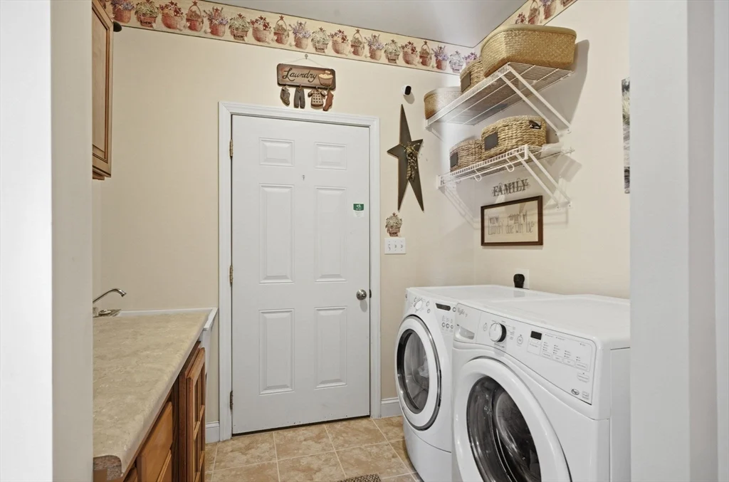 33 Park Terrace, Dracut MA 01826 - Photo 27