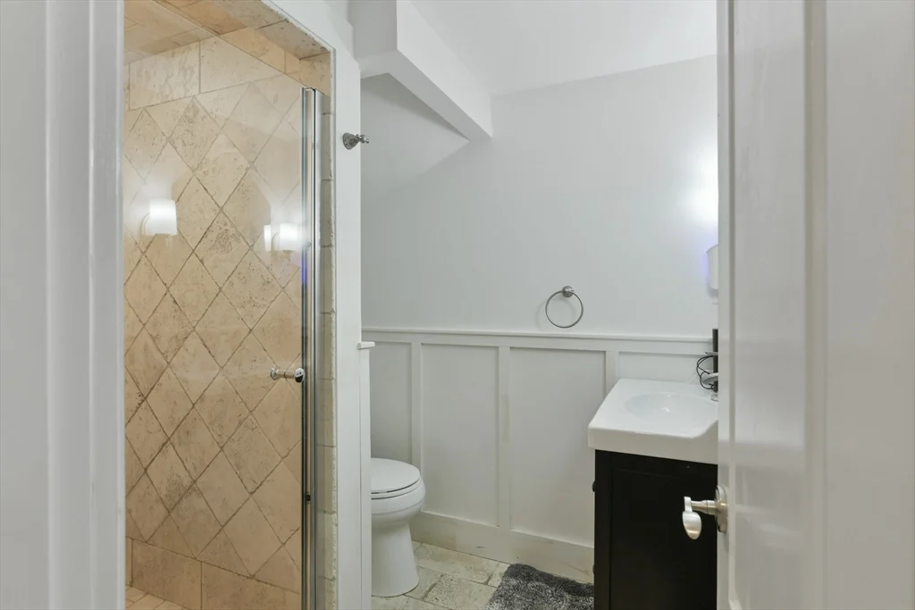 164 F St # 4, Boston MA 02127 - Photo 9