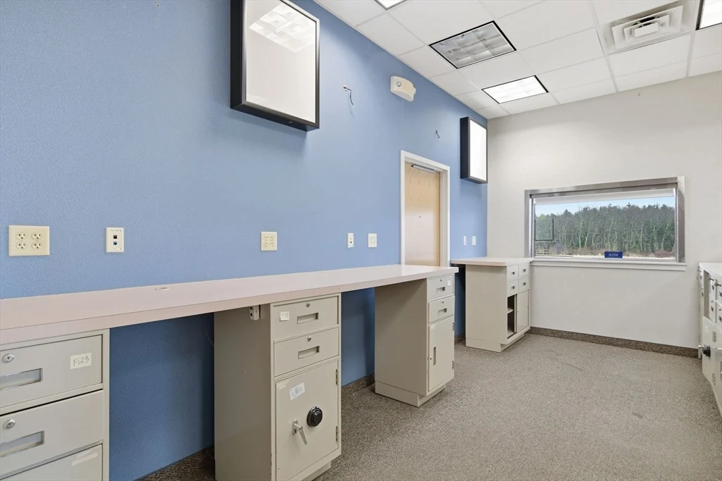 422 Main Street, Easthampton MA 01027 - Photo 18