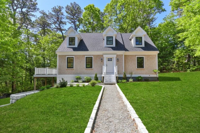 41 Little John Rd, Falmouth MA 02536 - Preview 1