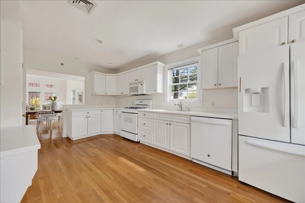 14 Whiting Lane # 14, Hingham MA 02043 - Photo 16