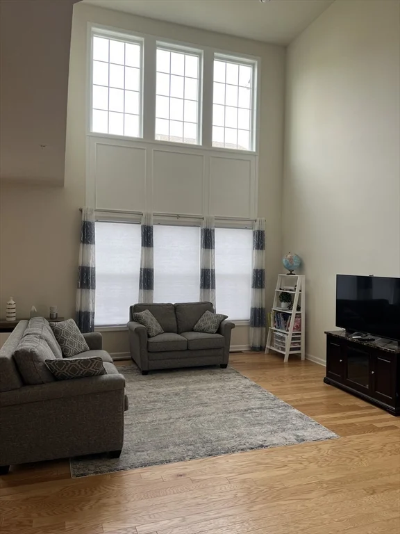 16 Poplar Ln # 16, Hopkinton MA 01748 - Preview 3