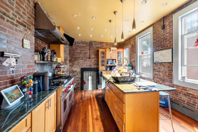 16 Perrin St, Boston MA 02119 - Preview 10