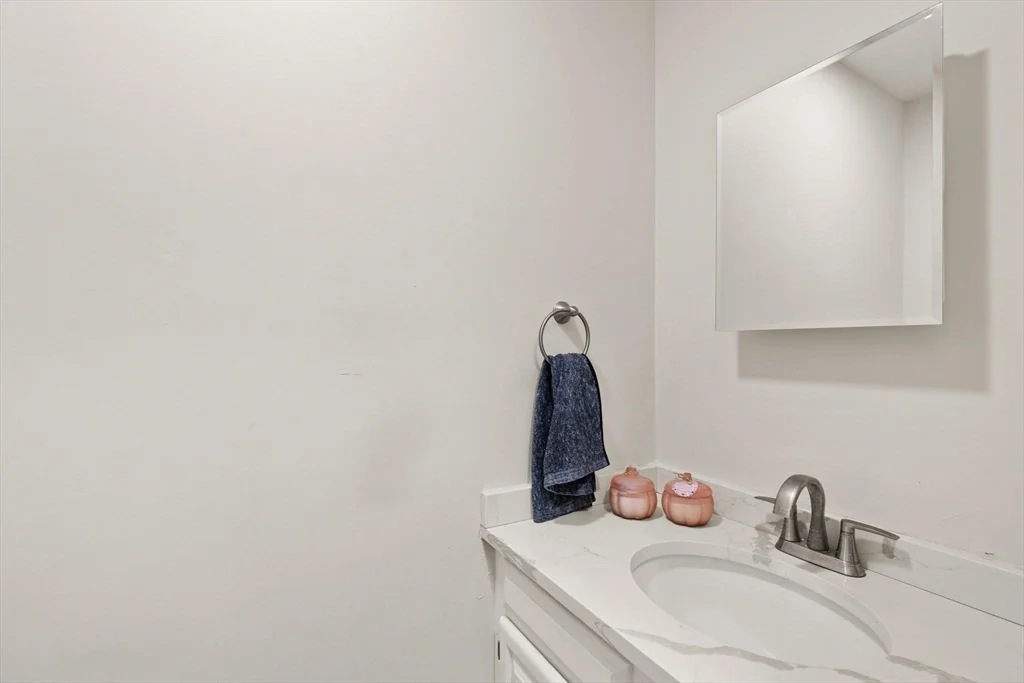 26 Wilson St # 12, Marlborough MA 01752 - Photo 5