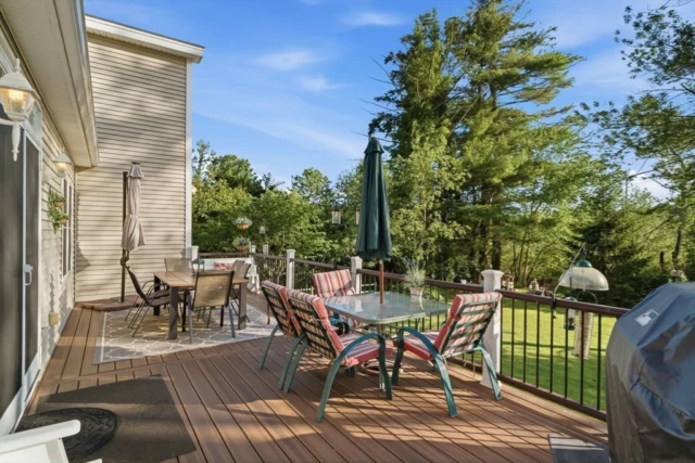 33 Park Terrace, Dracut MA 01826 - Preview 11