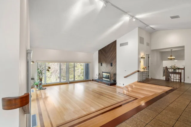 16 Wadsworth Ln, Dartmouth MA 02748 - Preview 2