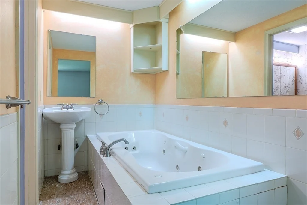 4105 Woodbridge Road # 4105, Peabody MA 01960 - Photo 13