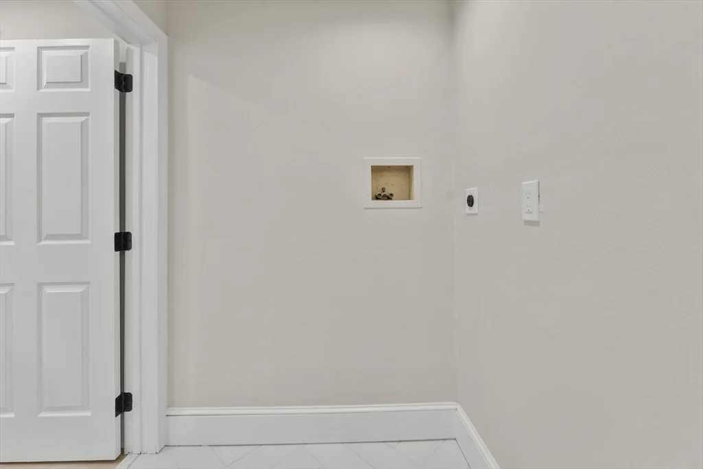 50 Clifford St, Boston MA 02119 - Photo 24